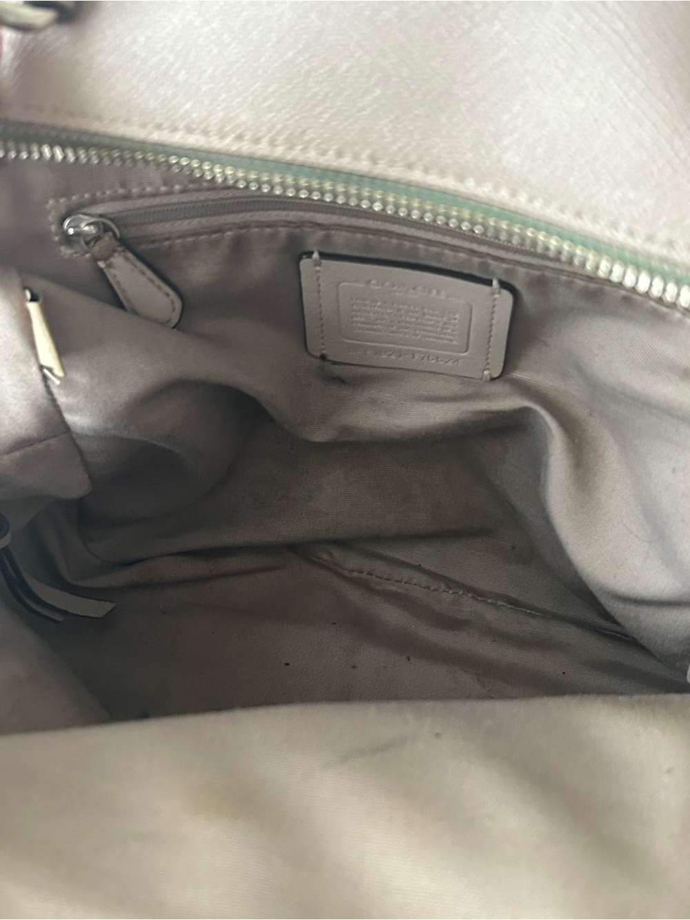 Coach Crossgrain Leather Jordyn Beige Backpack - Picture 8 of 10